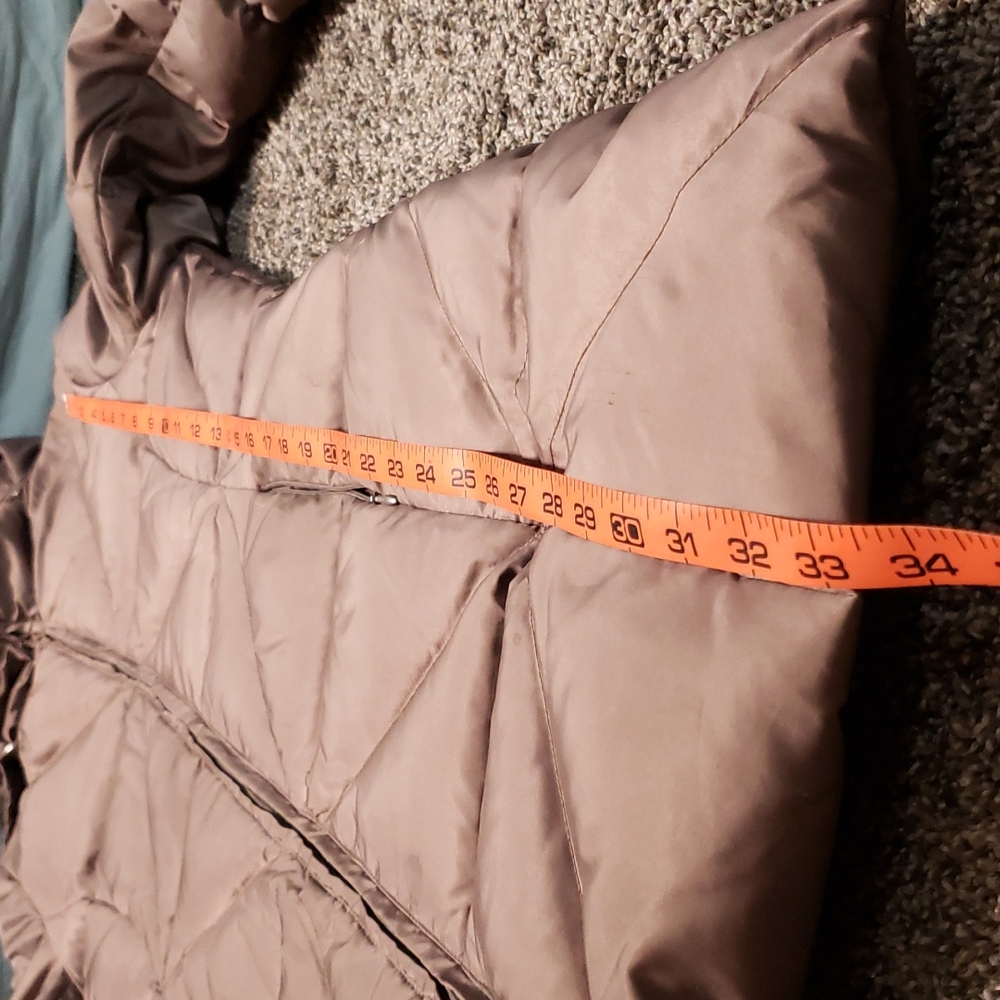 Kenneth Cole Long Down/ Feather Puffer Jacket Women's Size Medium - Picture 10 of 16